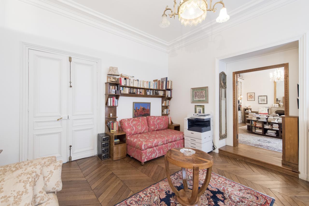 Apartment Veeve - Antique Charm By Arc De Triomphe *